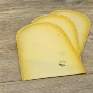 Half oude kaas